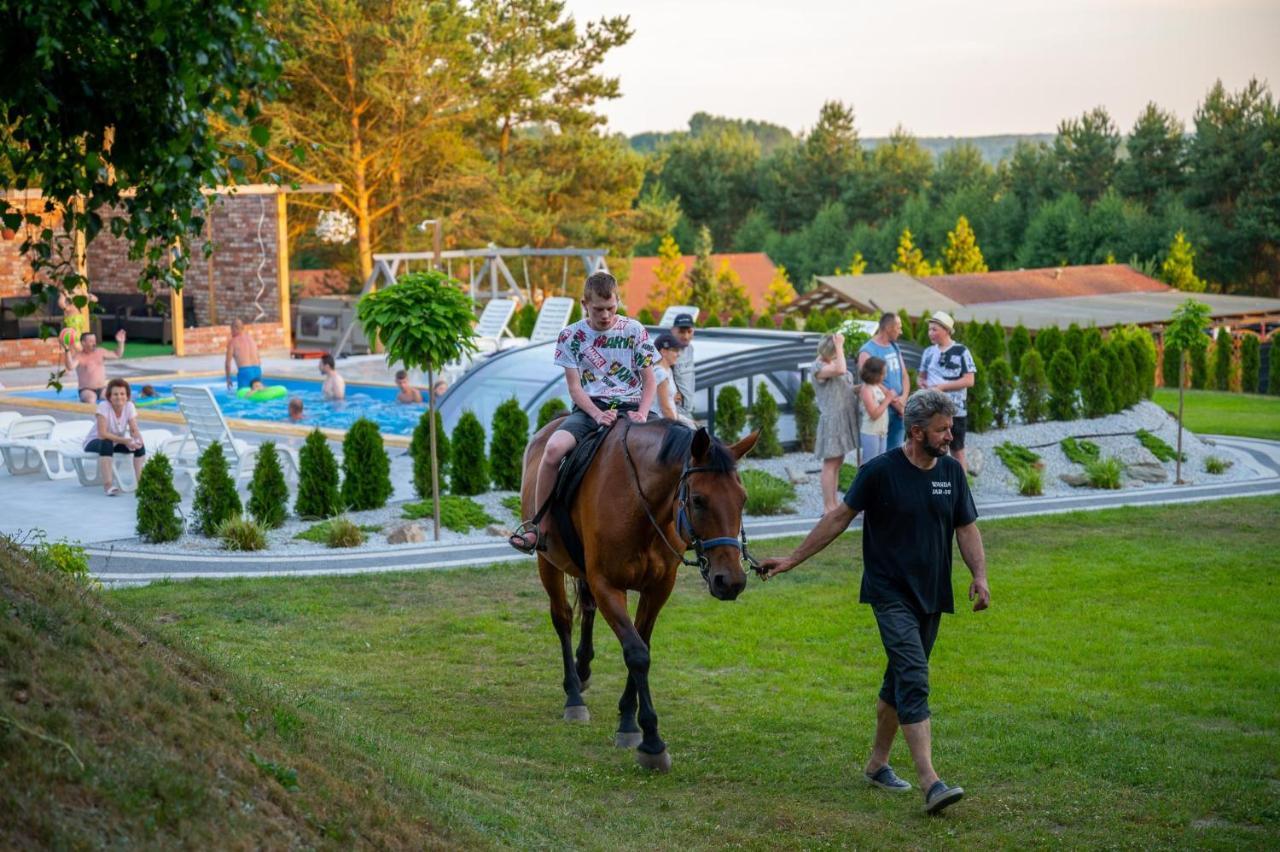 Domki Letniskowe I Pokoje Savana Nad Morzem 야로수아비크 외부 사진